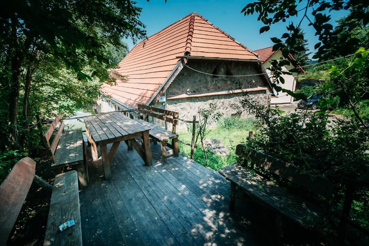 Moara De Piatra Hotel Carta  Luaran gambar