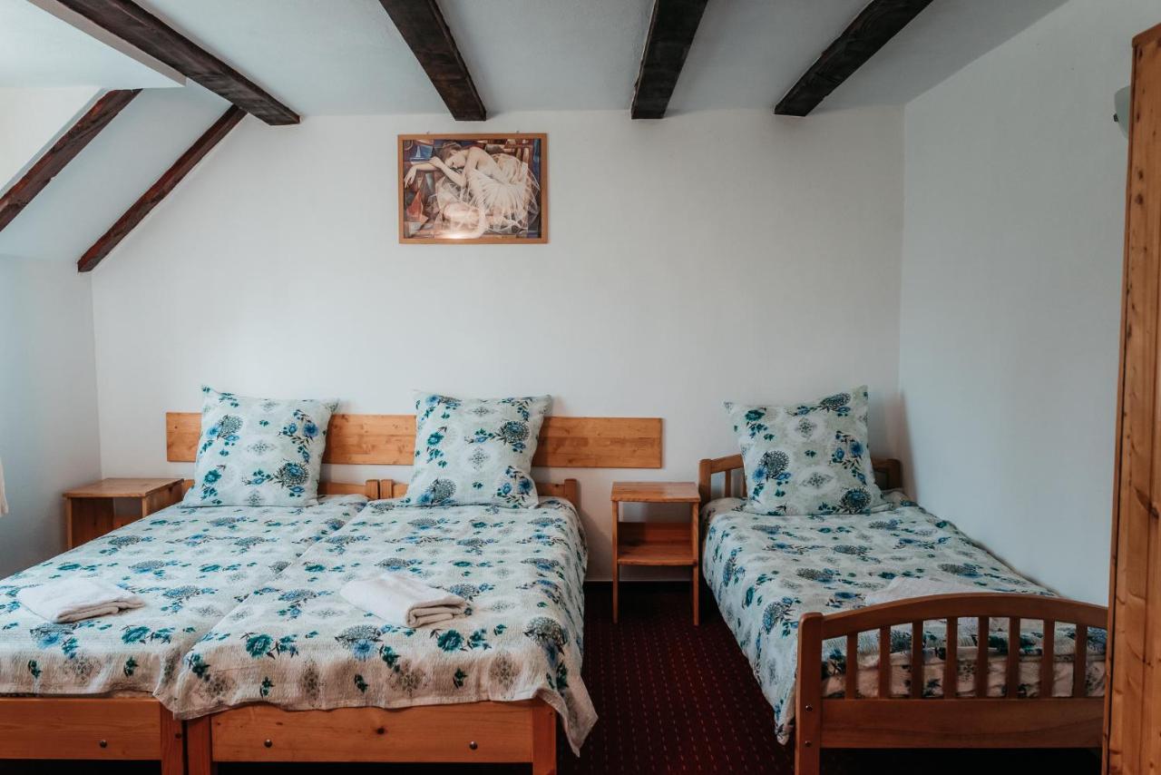 Moara De Piatra Hotel Carta  Luaran gambar