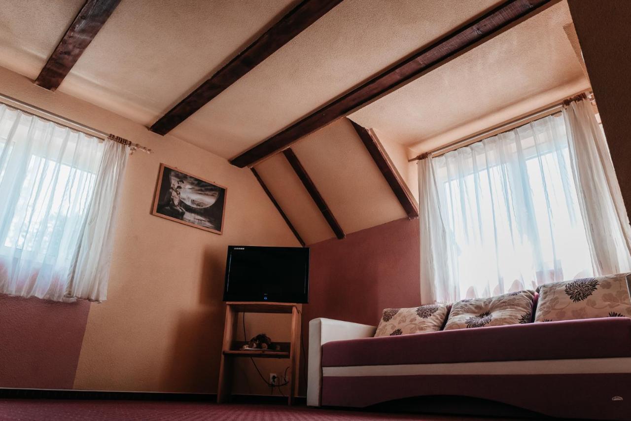 Moara De Piatra Hotel Carta  Luaran gambar